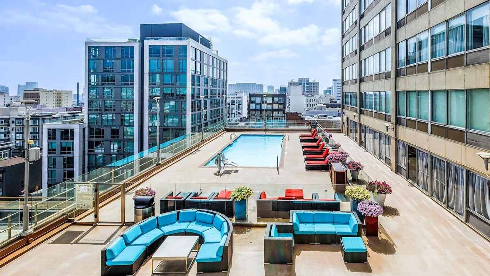 Holiday Inn San Francisco-Golden Gateway, an IHG Hotel - Heated outdoor pool