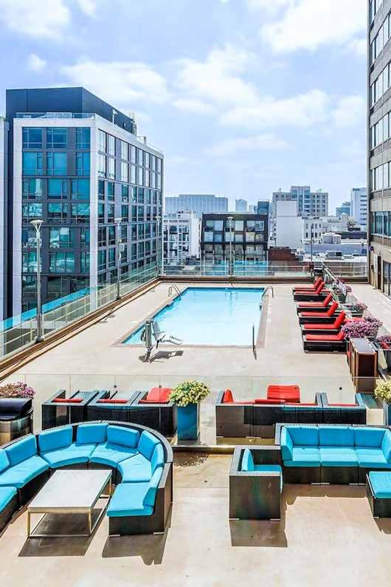 Holiday Inn San Francisco-Golden Gateway, an IHG Hotel - Heated outdoor pool