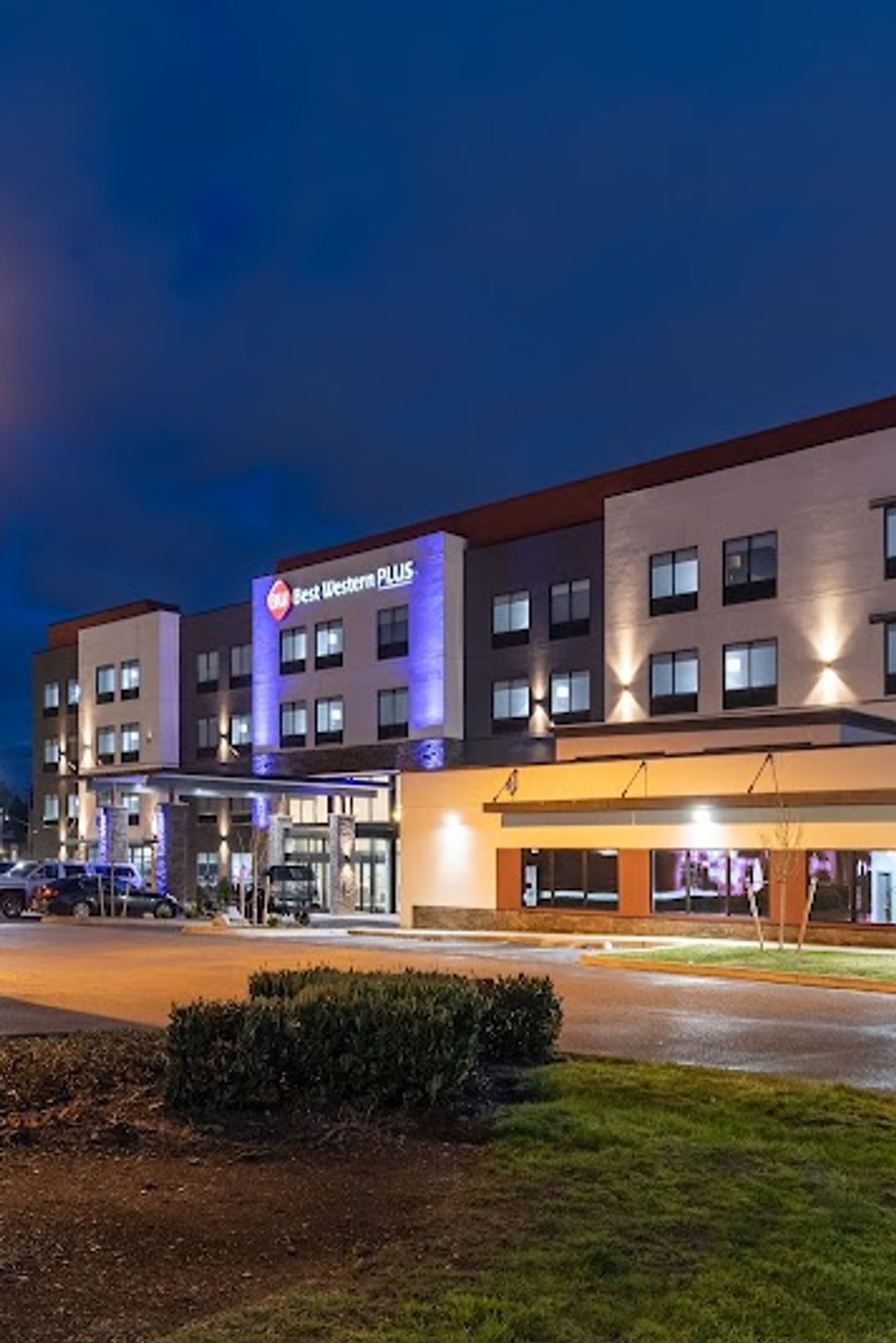 Photo of Best Western Plus Tacoma Hotel