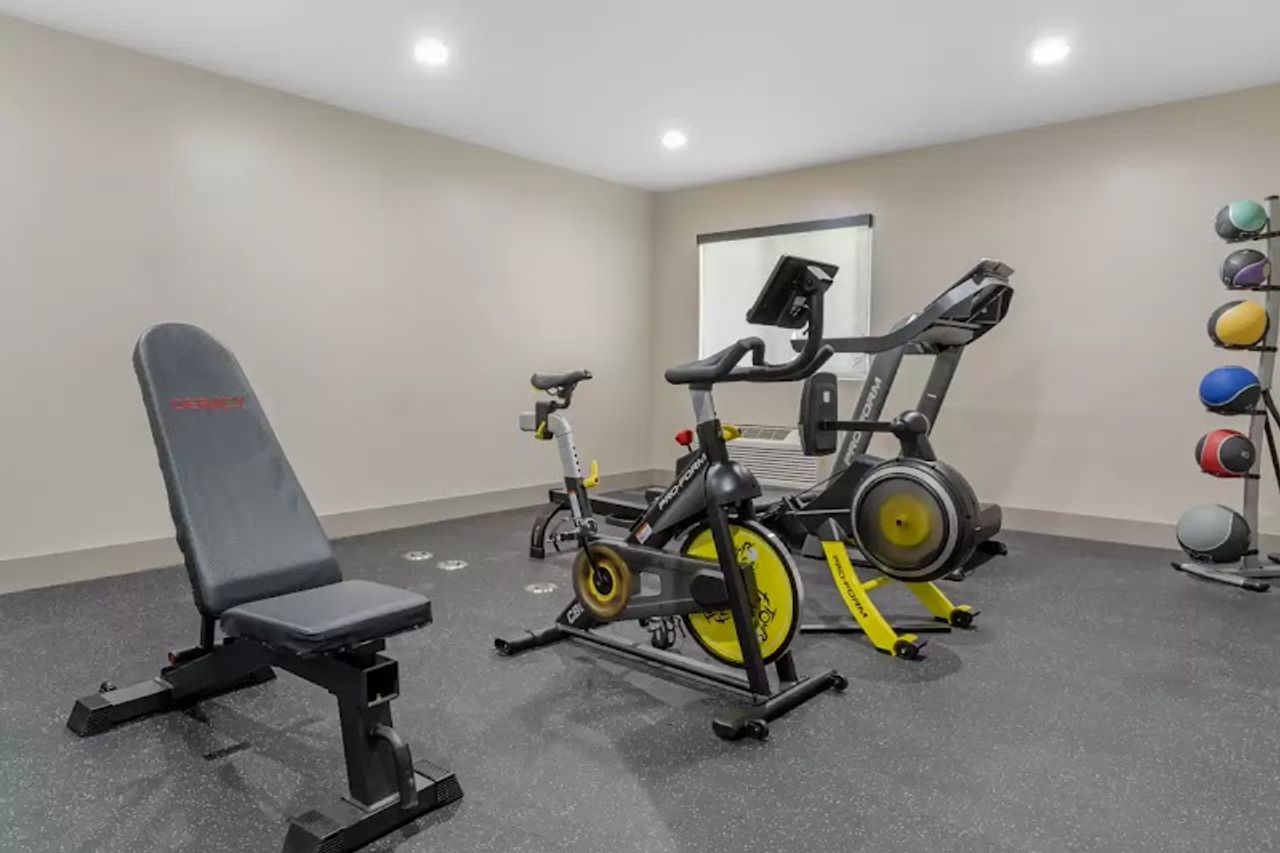 Photo of Country Inn & Suites by Radisson, Vallejo Napa Valley, CA