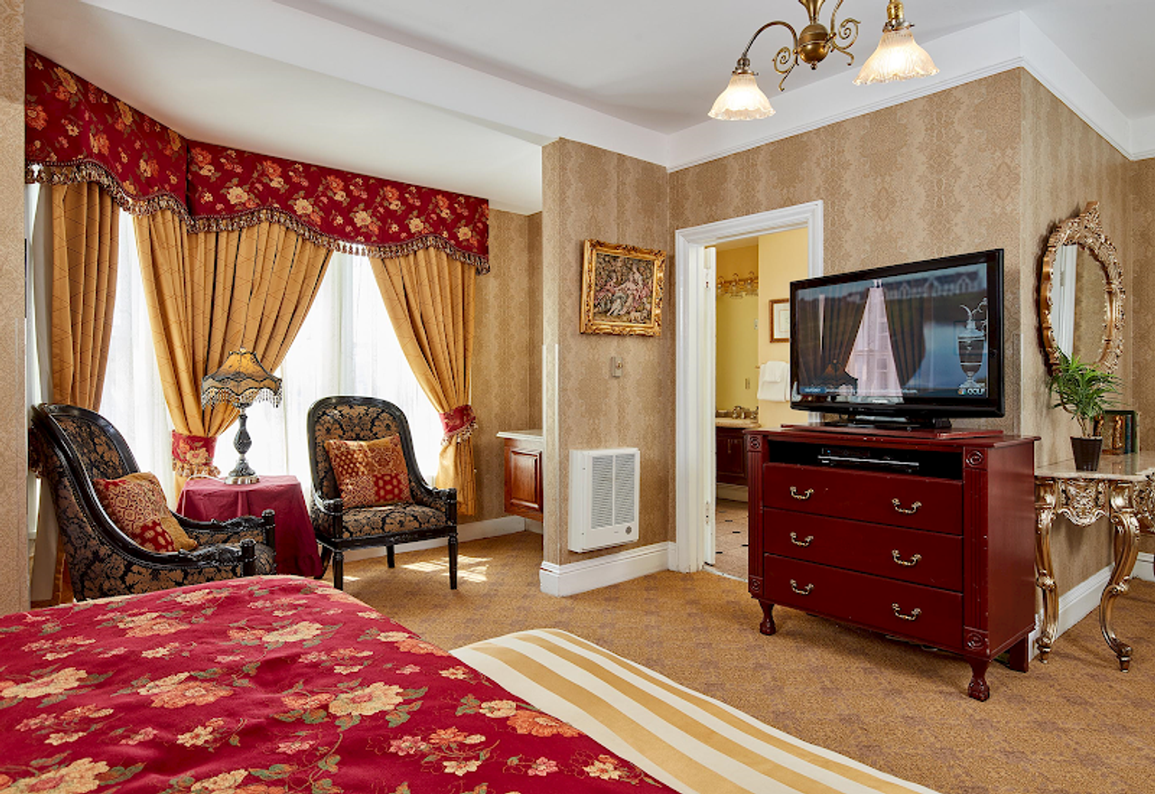 Photo of Queen Anne Hotel