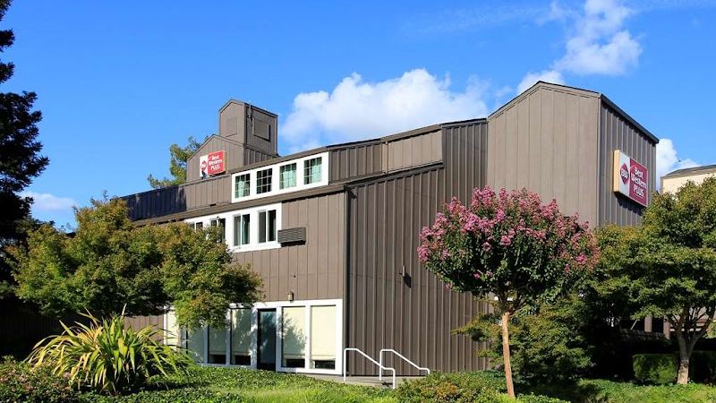 Photo of Best Western Plus Inn at the Vines