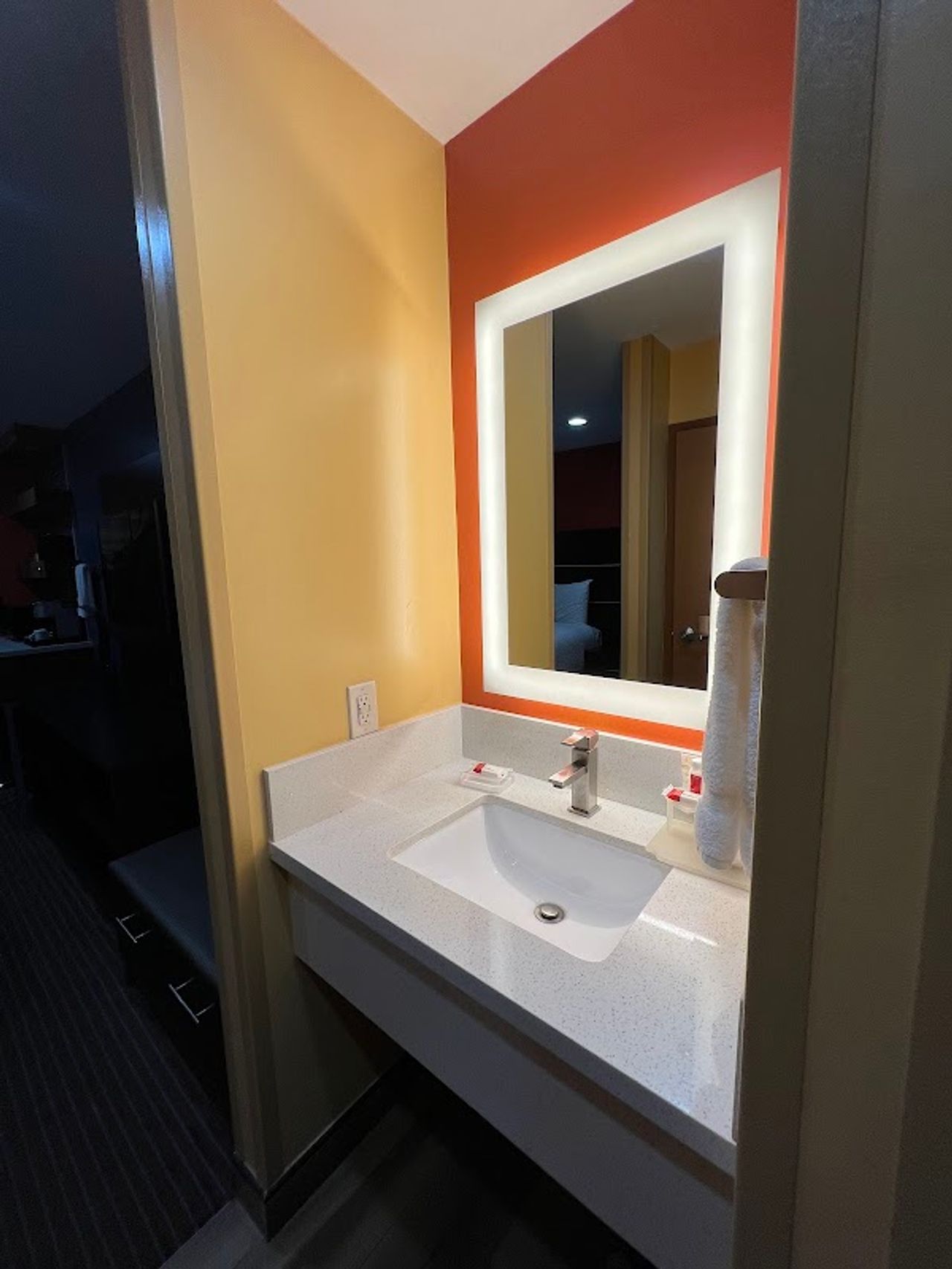 Photo of Hotel Vinea, a Travelodge by Wyndham