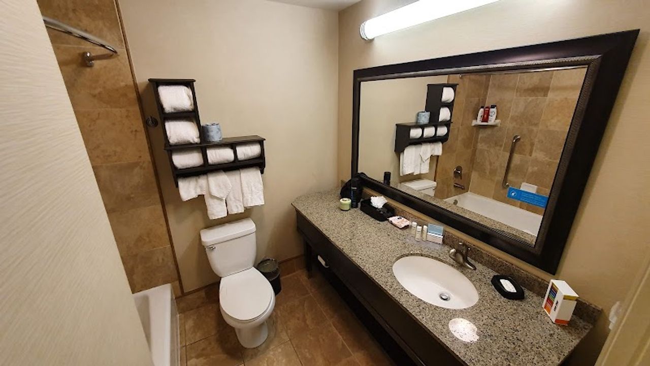 Photo of Spark by Hilton Bakersfield Central