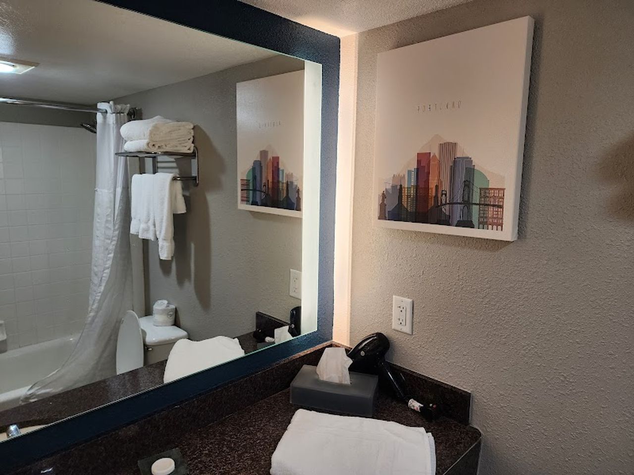 Photo of La Quinta Inn & Suites by Wyndham Vancouver