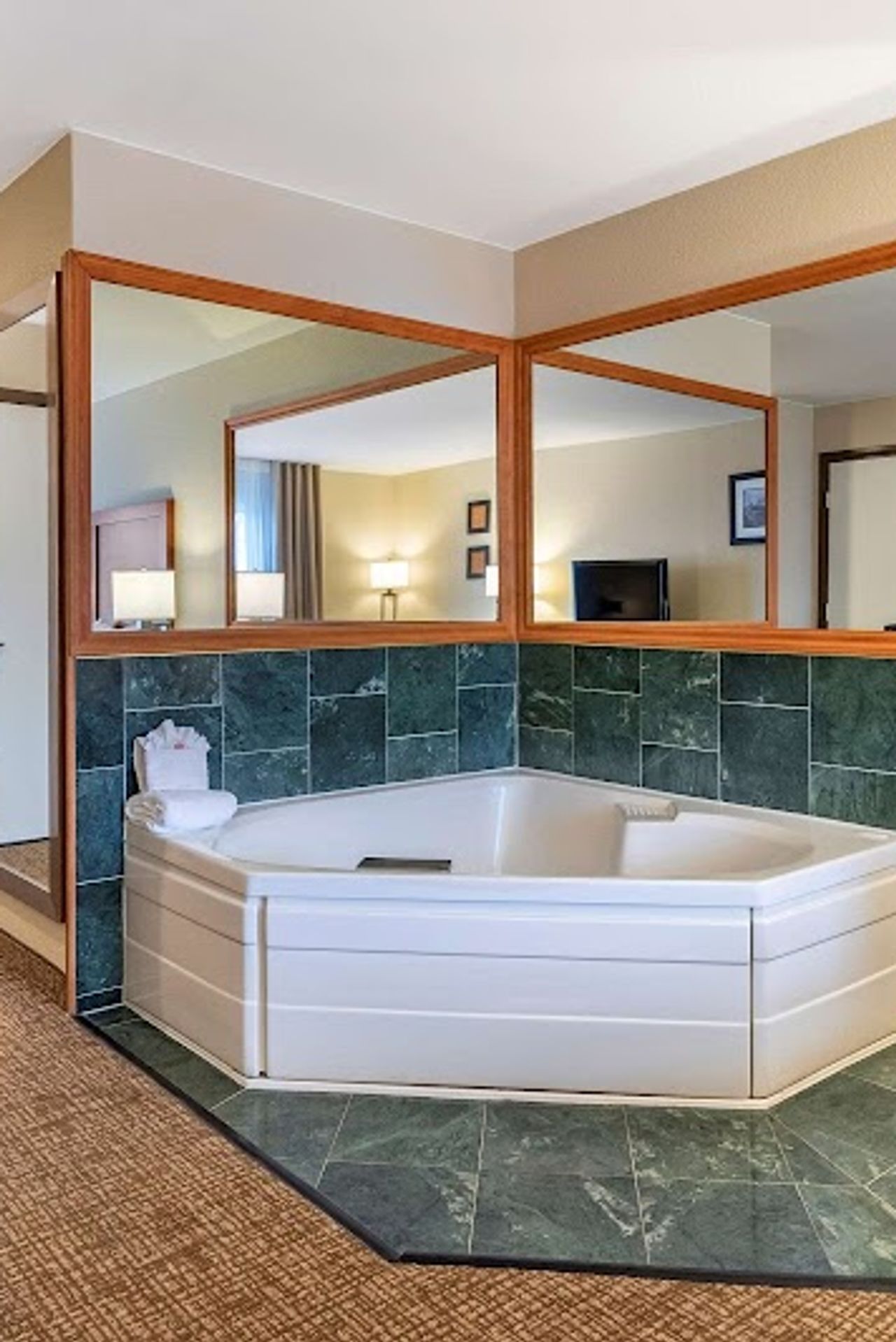 Photo of Comfort Inn & Suites