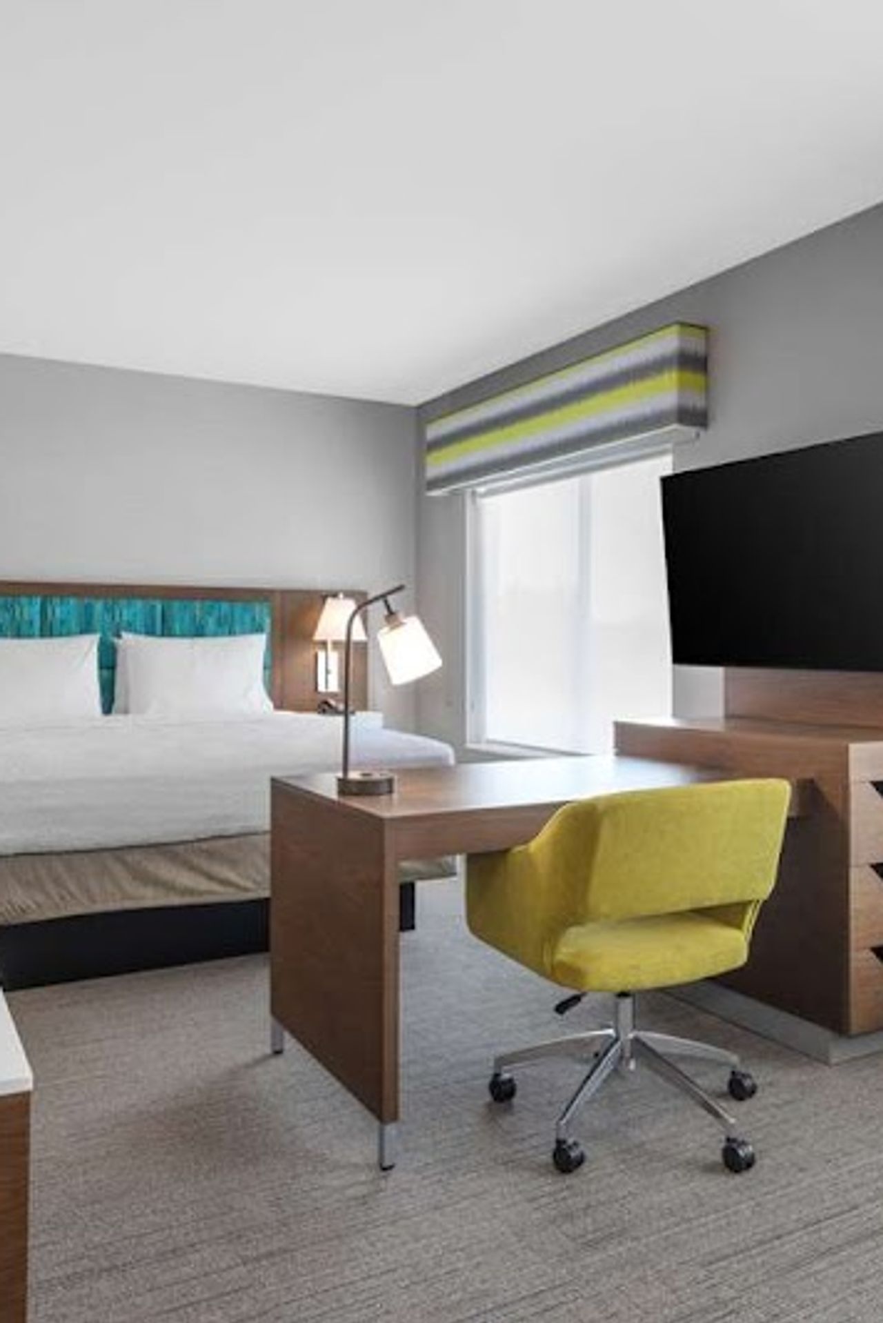 Photo of Hampton Inn & Suites Bakersfield Central