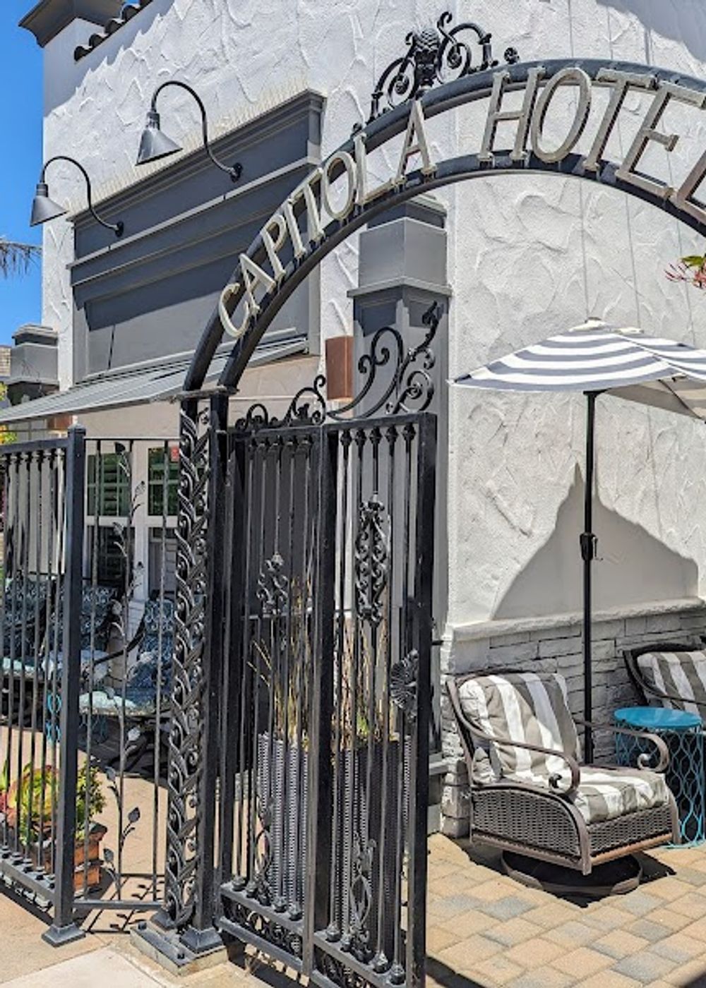 Capitola Hotel