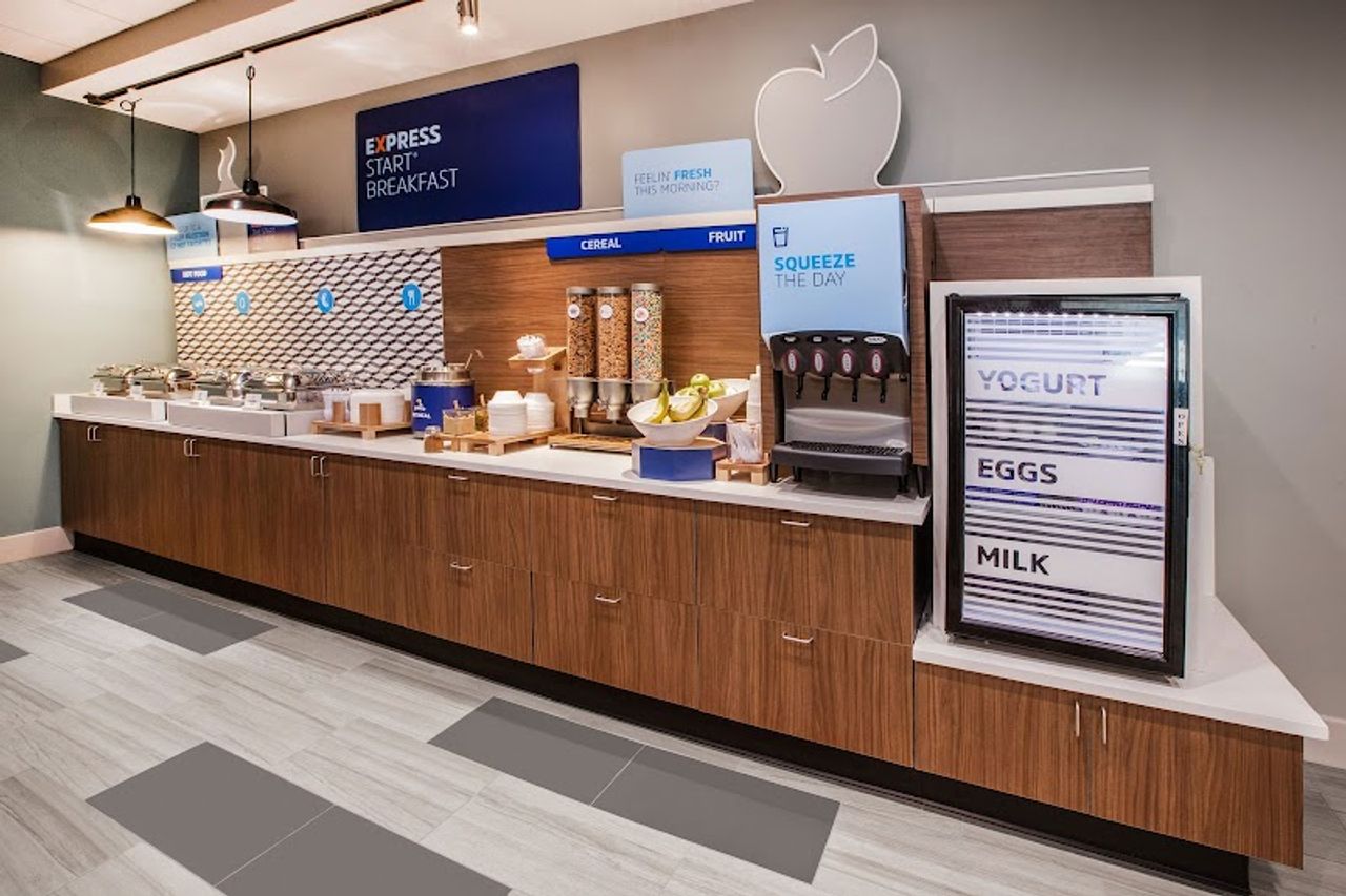 Photo of Holiday Inn Express Vancouver North - Salmon Creek, an IHG Hotel