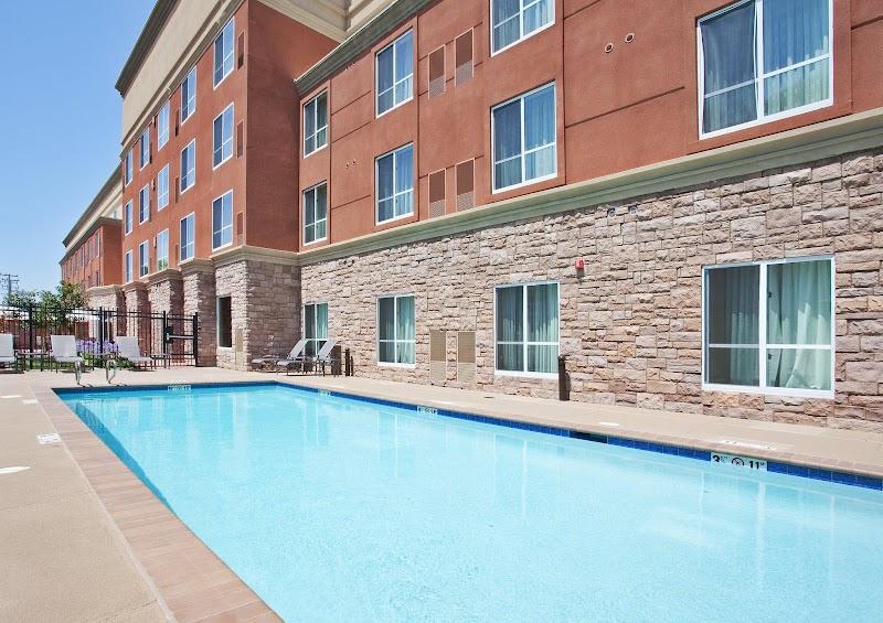 Photo of Holiday Inn & Suites Oakland - Airport, an IHG Hotel