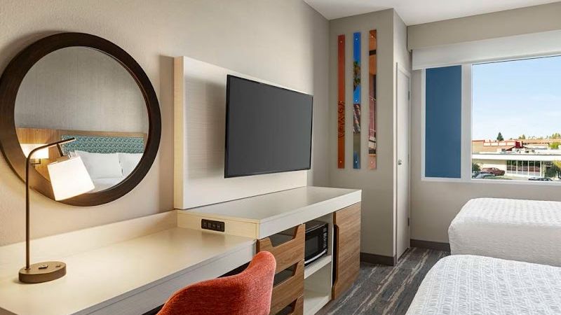 Photo of Hampton Inn & Suites San Mateo-San Francisco Airport