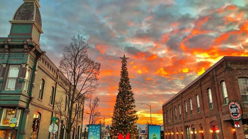 Photo of Redwood Hyperion Suites