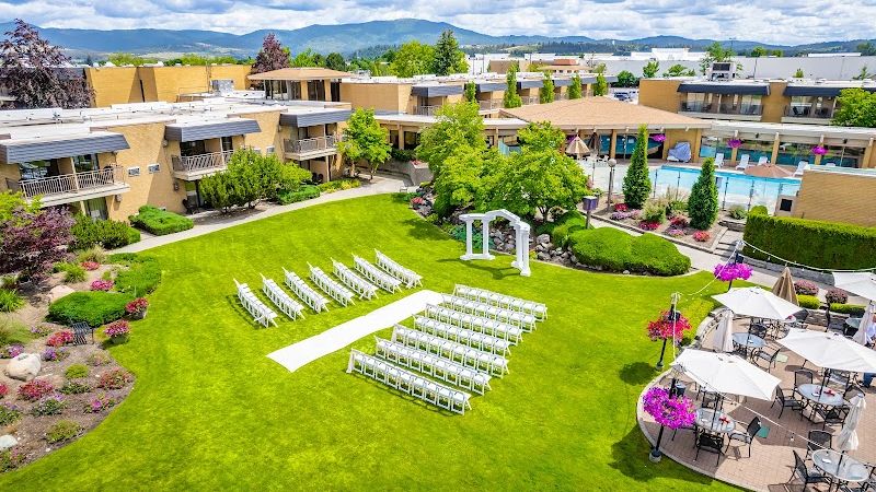 Mirabeau Park Hotel & Convention Center