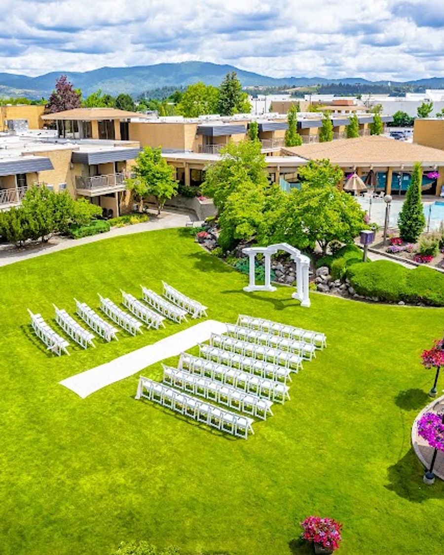 Mirabeau Park Hotel & Convention Center