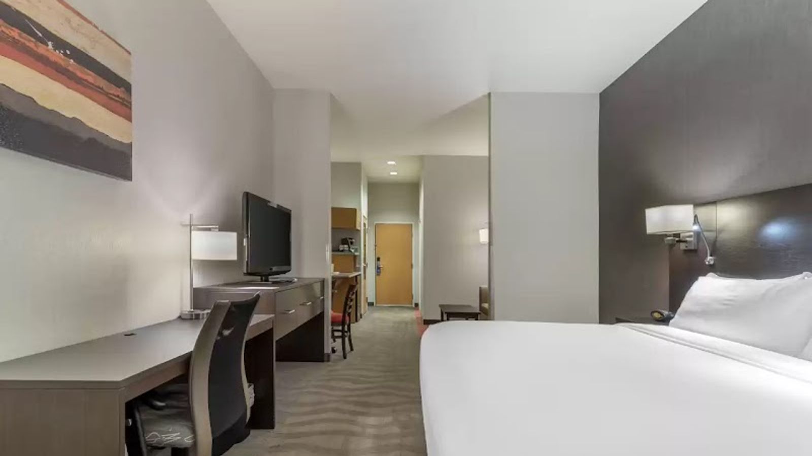 Photo of Comfort Suites Boise West Meridian