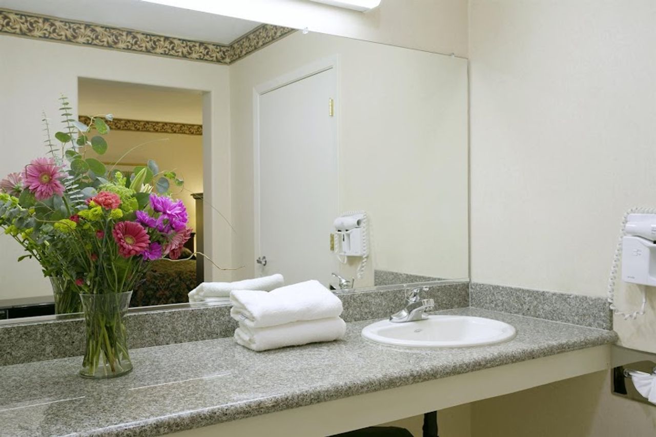 Photo of Americas Best Value Inn Sky Ranch Palo Alto