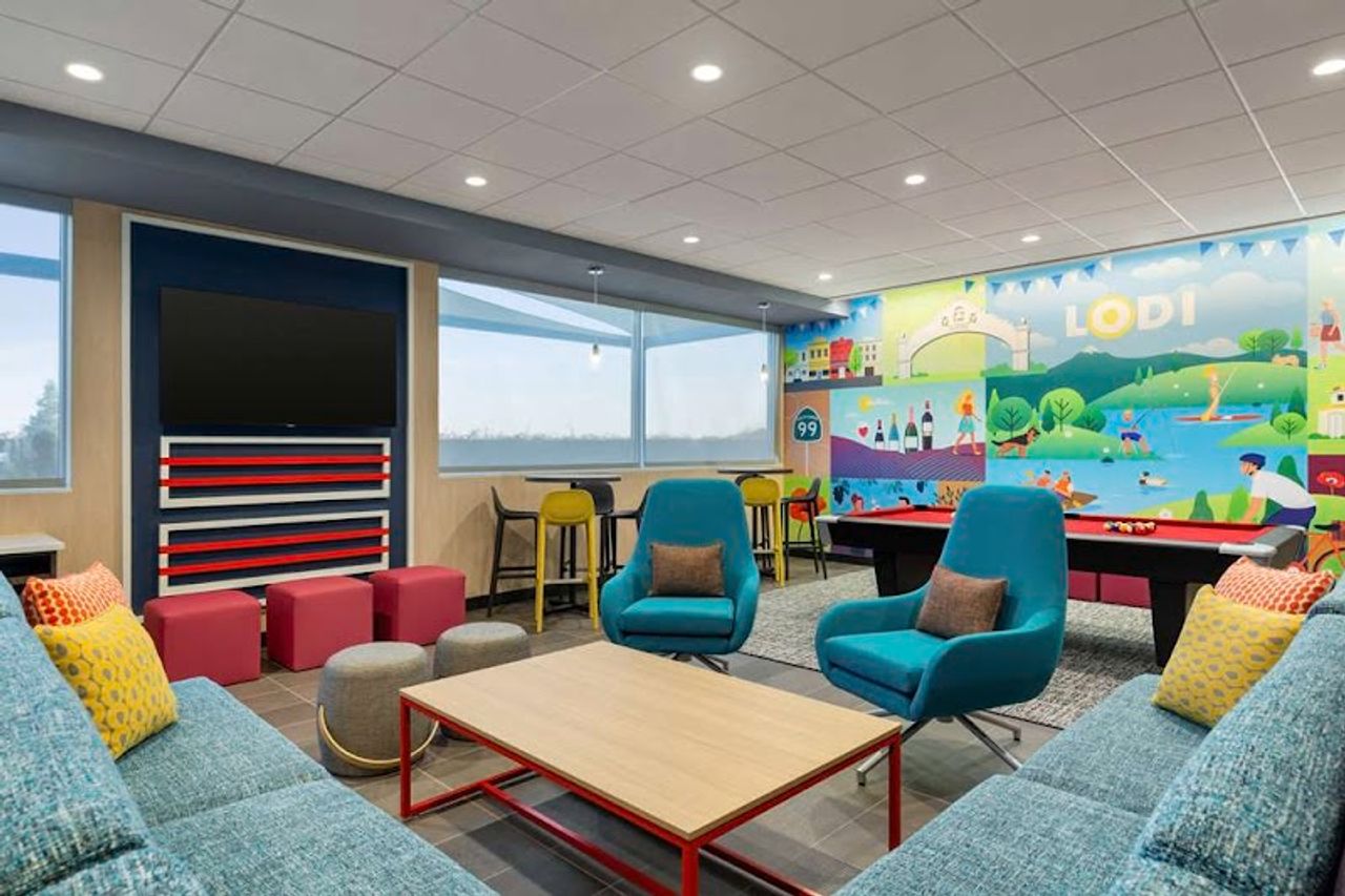 Photo of Tru by Hilton Lodi