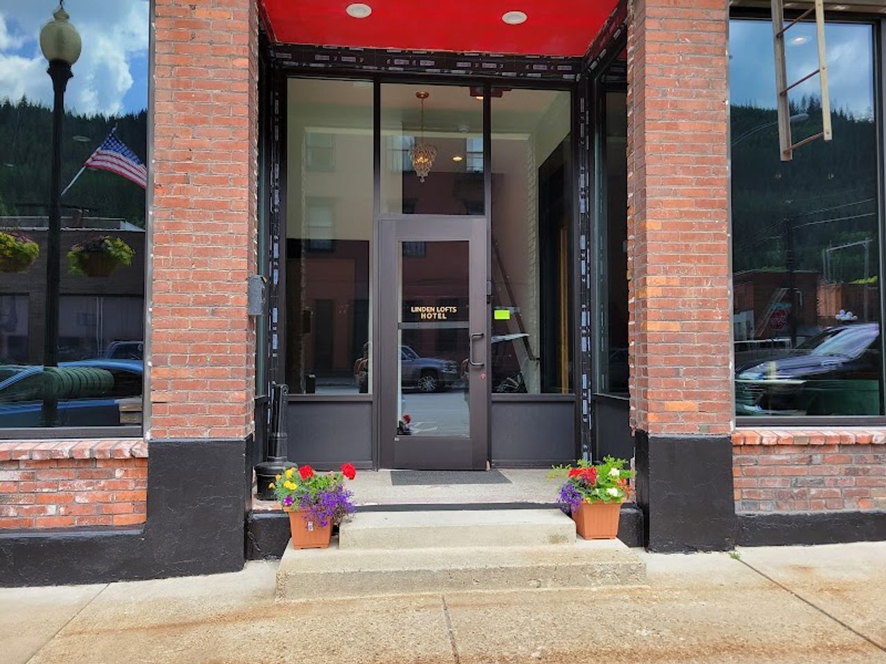 Photo of Linden Lofts Hotel