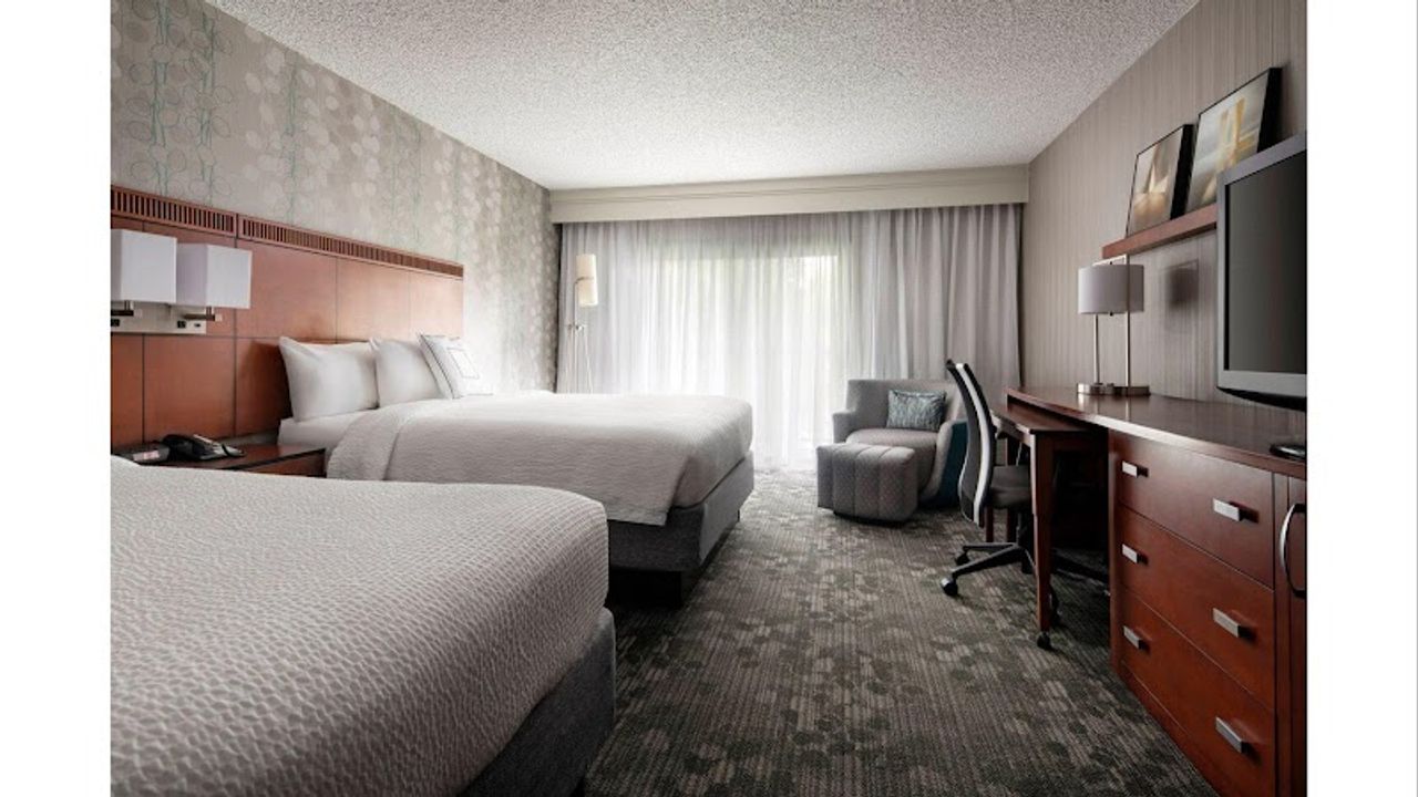 Photo of Courtyard San Francisco Airport