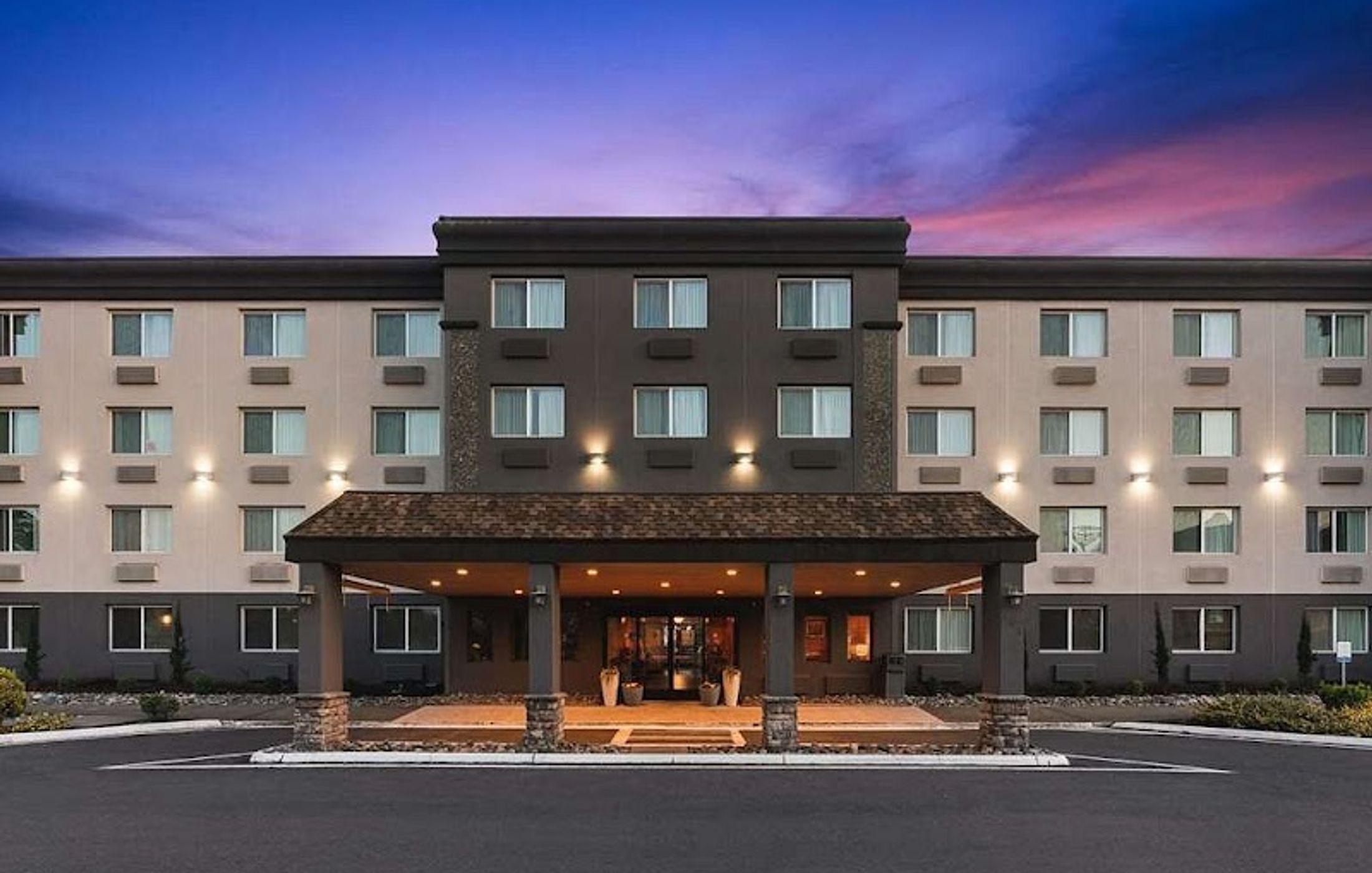 Comfort Inn & Suites Vancouver Downtown City Center