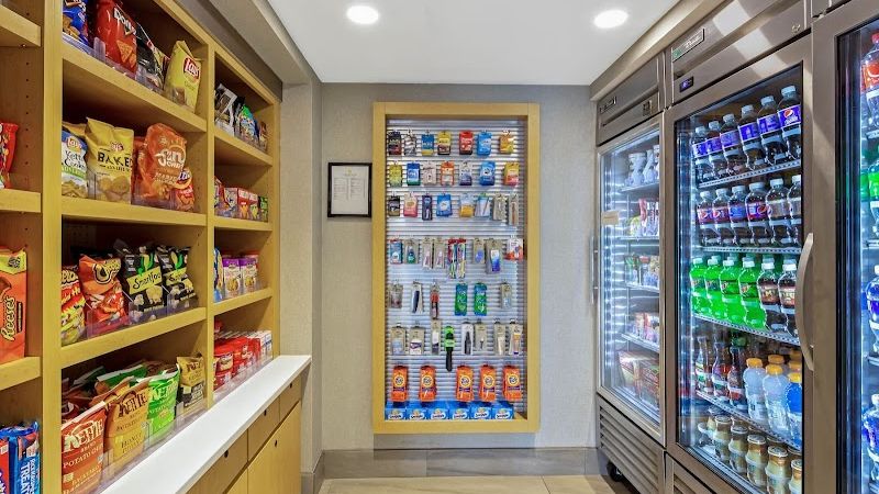 Photo of La Quinta Inn & Suites by Wyndham San Francisco Airport N