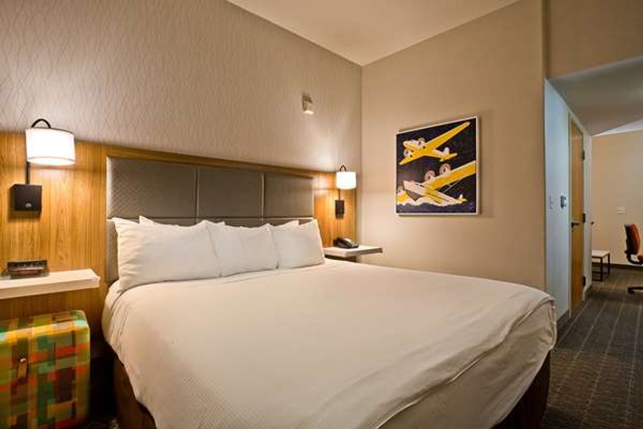 Photo of Hawthorn Suites by Wyndham Oakland/Alameda