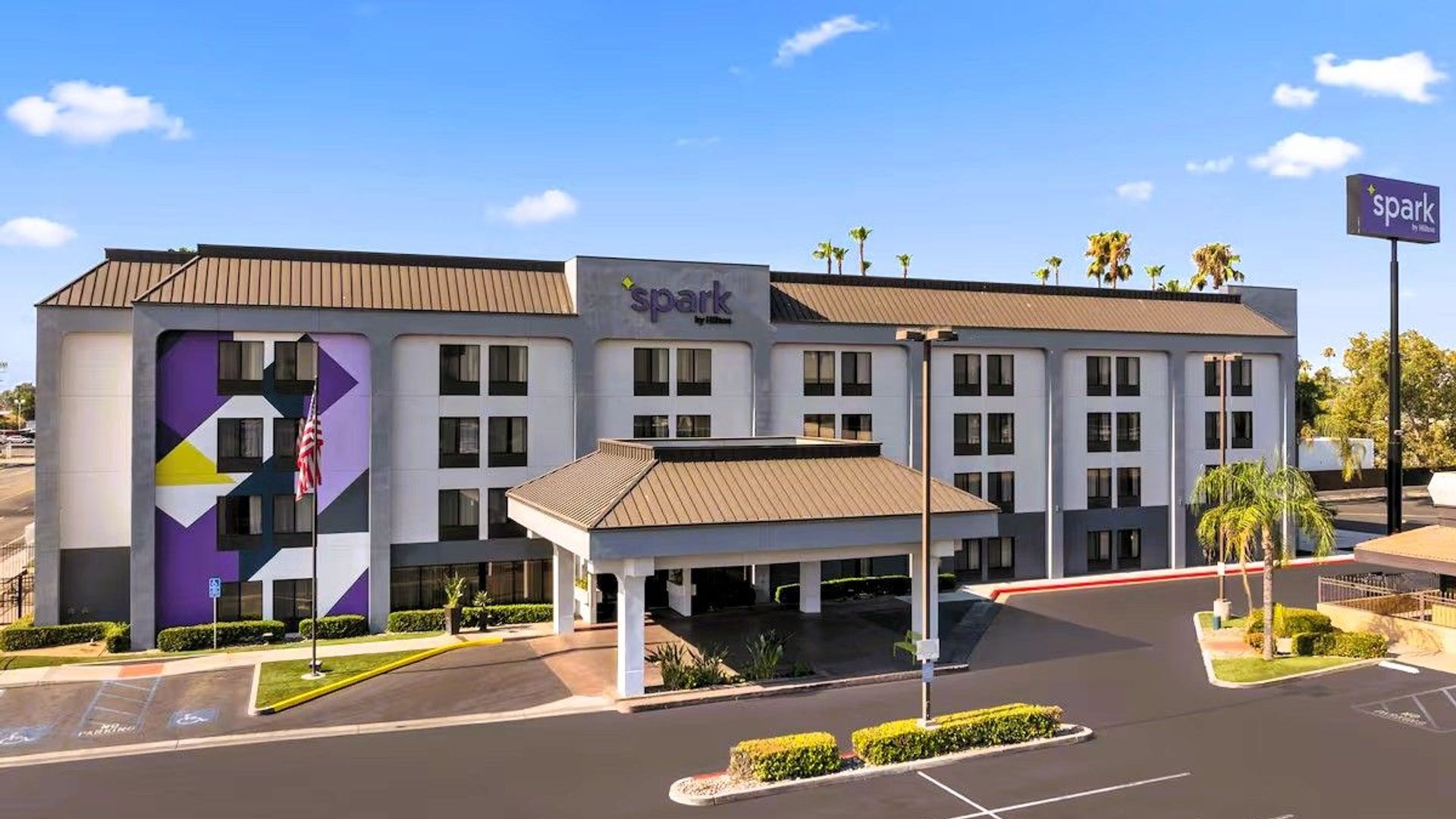 Spark by Hilton Bakersfield Central