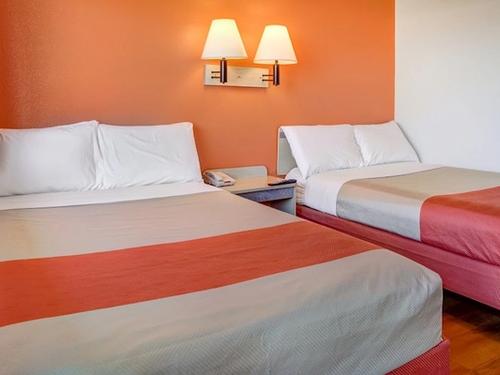 Photo of Motel 6 Troutdale, OR - Portland East