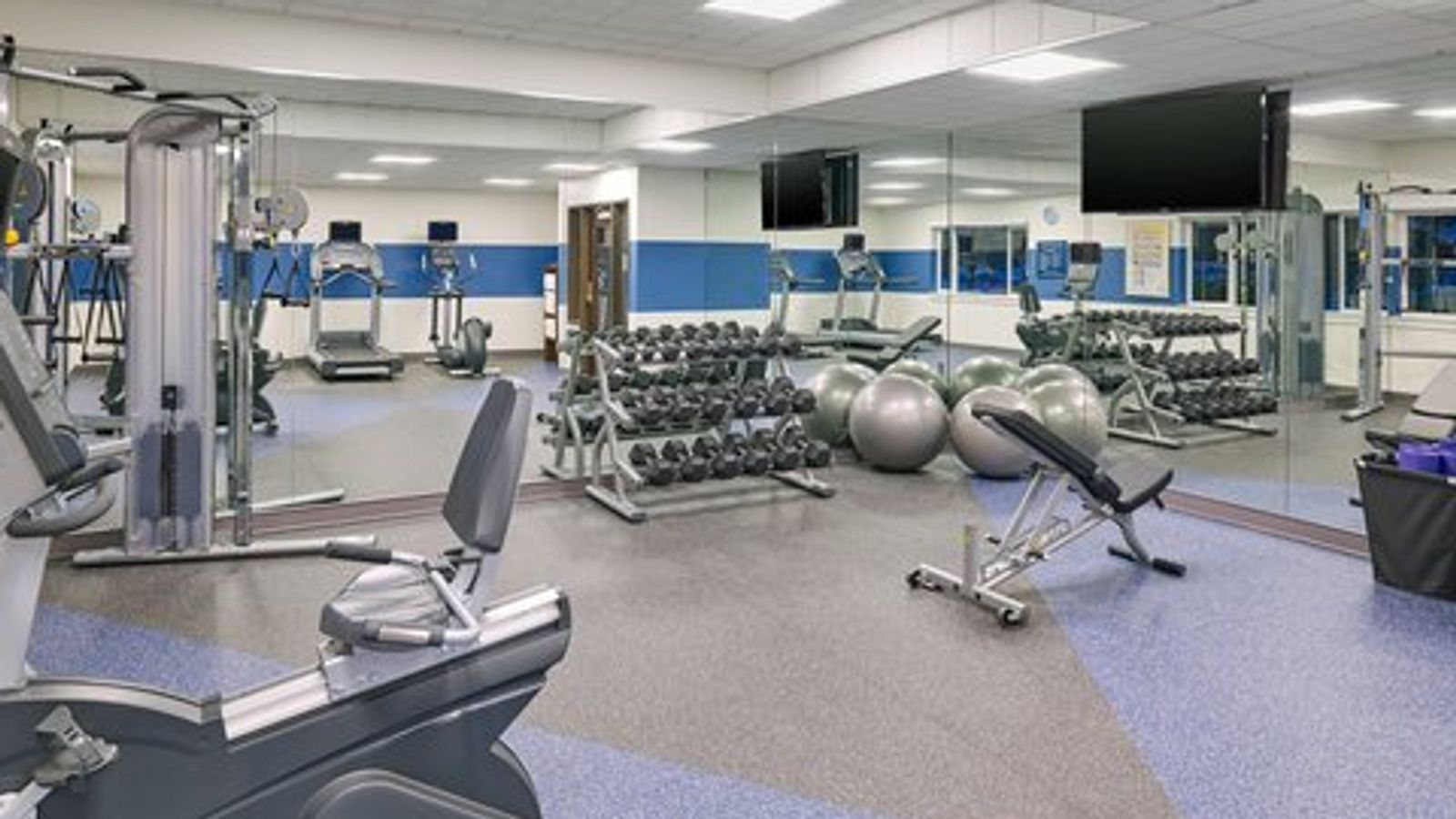 Photo of Four Points by Sheraton Bellingham Hotel & Conference Center