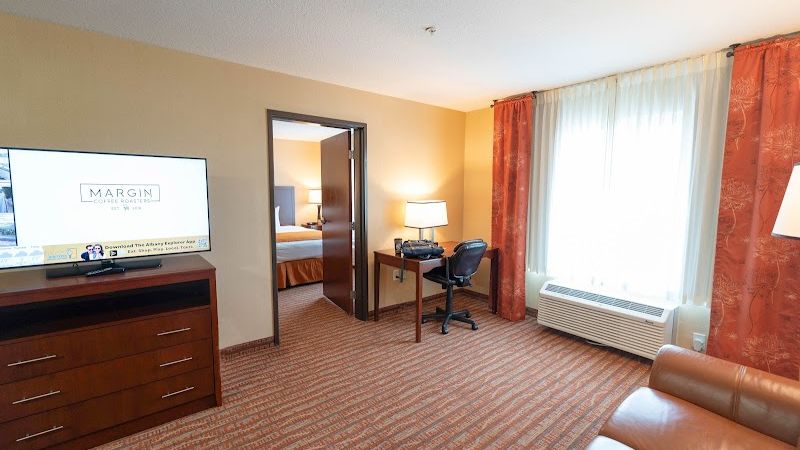 Photo of Phoenix Inn Suites Albany