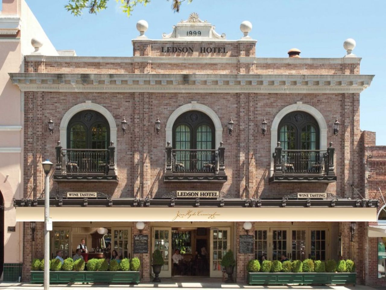 Photo of Ledson Hotel