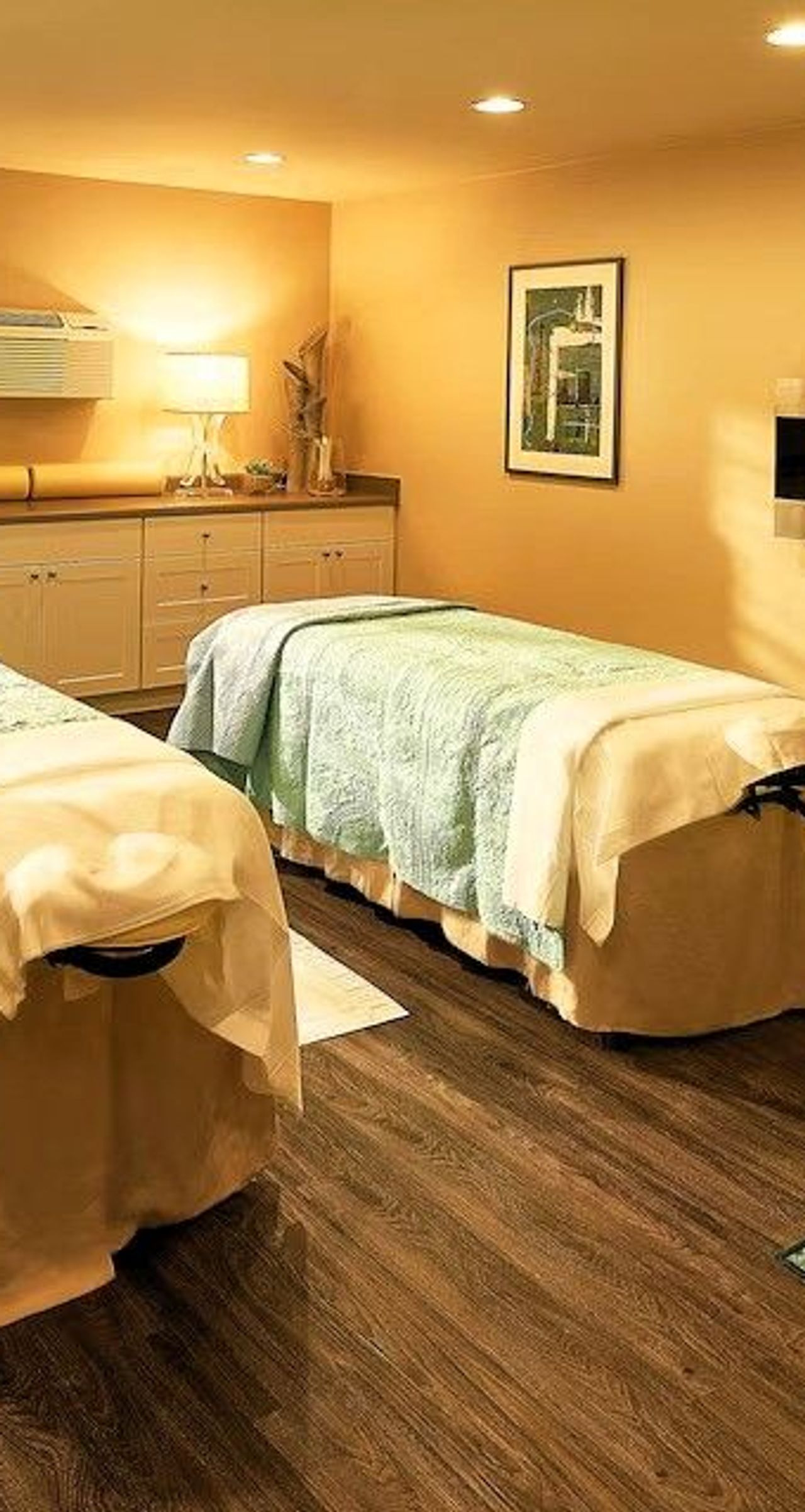 Ashland Hills Hotel & Suites and Convention Center - Spa Services, Body treatments, body wraps, body scrubs, facials