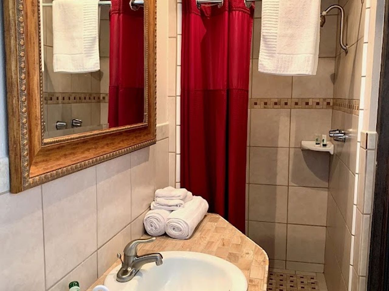 Photo of Breakers Boutique Inn