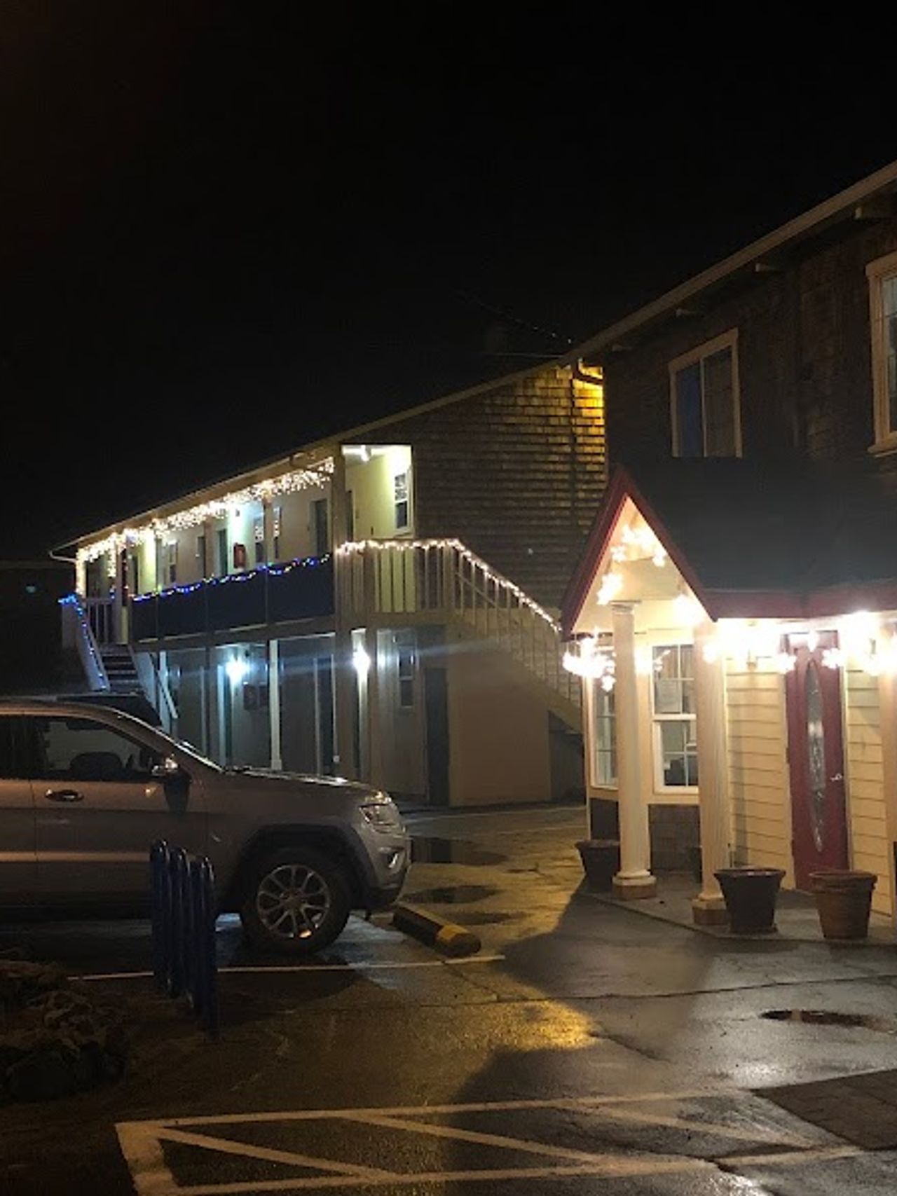 Photo of Pacific City Inn