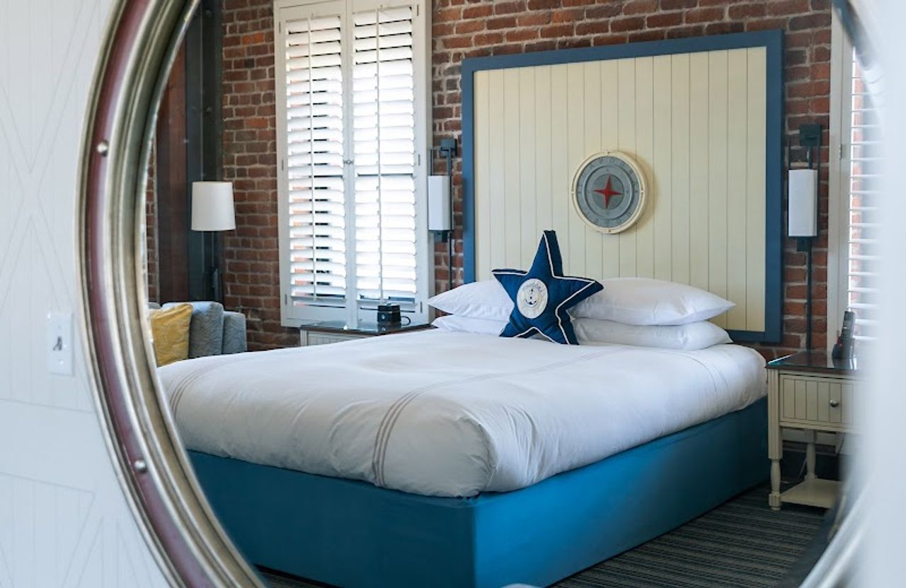 Photo of Argonaut Hotel