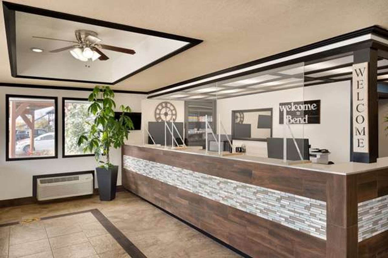 Photo of Days Inn by Wyndham Bend