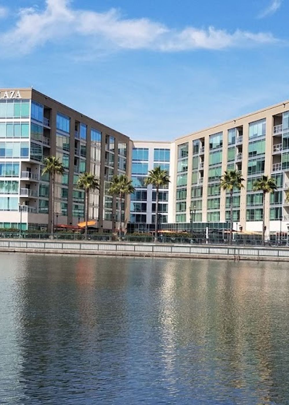 University Plaza Waterfront Hotel