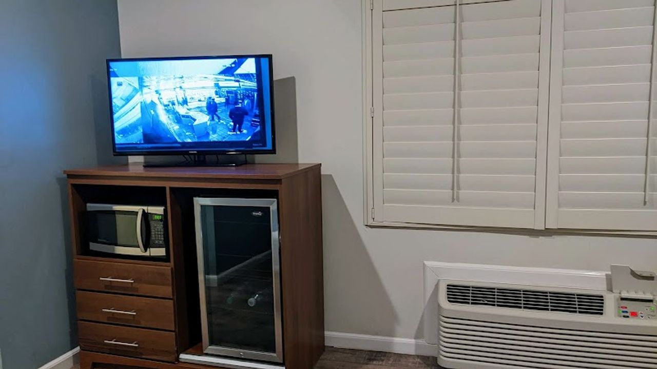 Photo of Sterling Inn