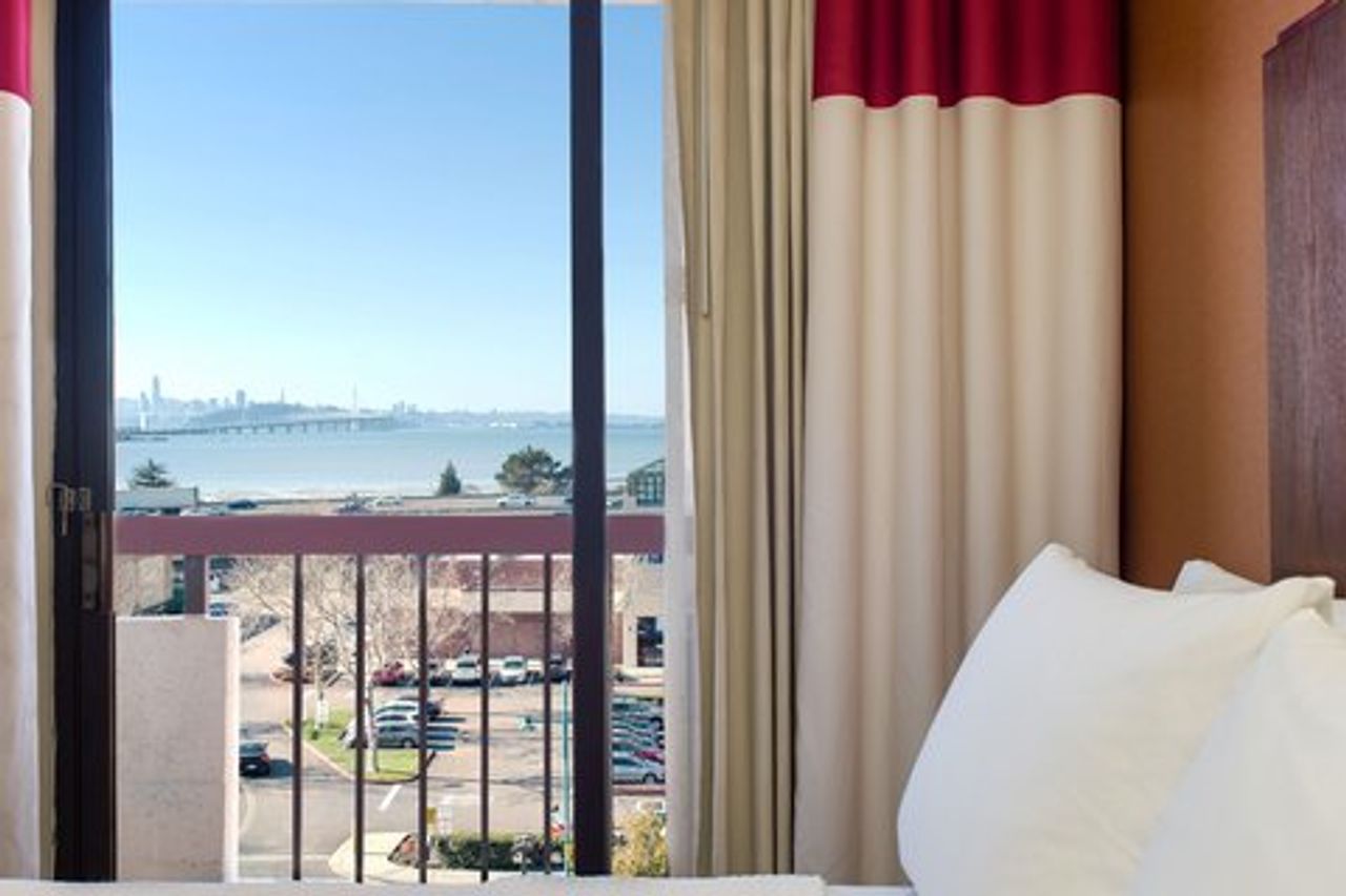 Photo of Four Points by Sheraton San Francisco Bay Bridge