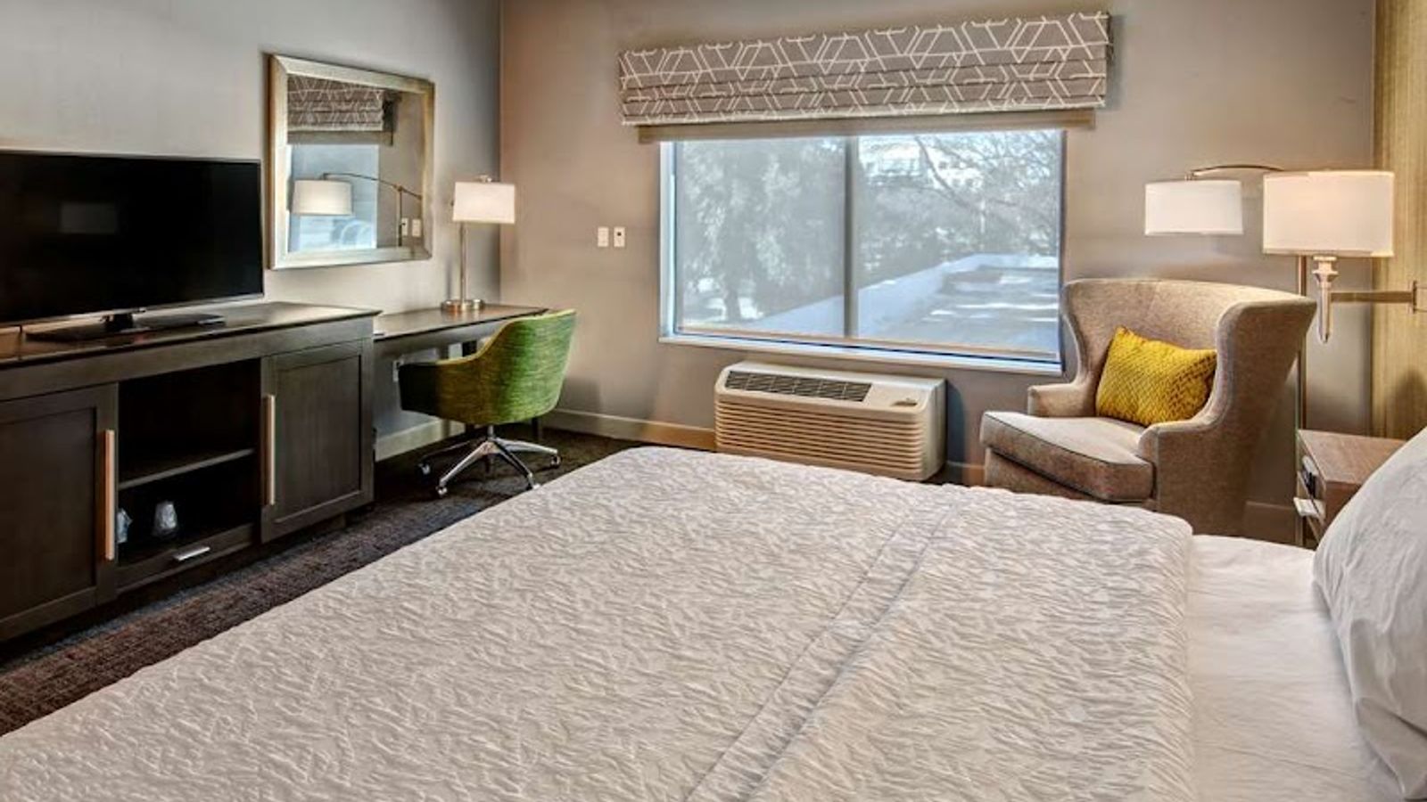 Photo of Hampton Inn & Suites San Jose Airport