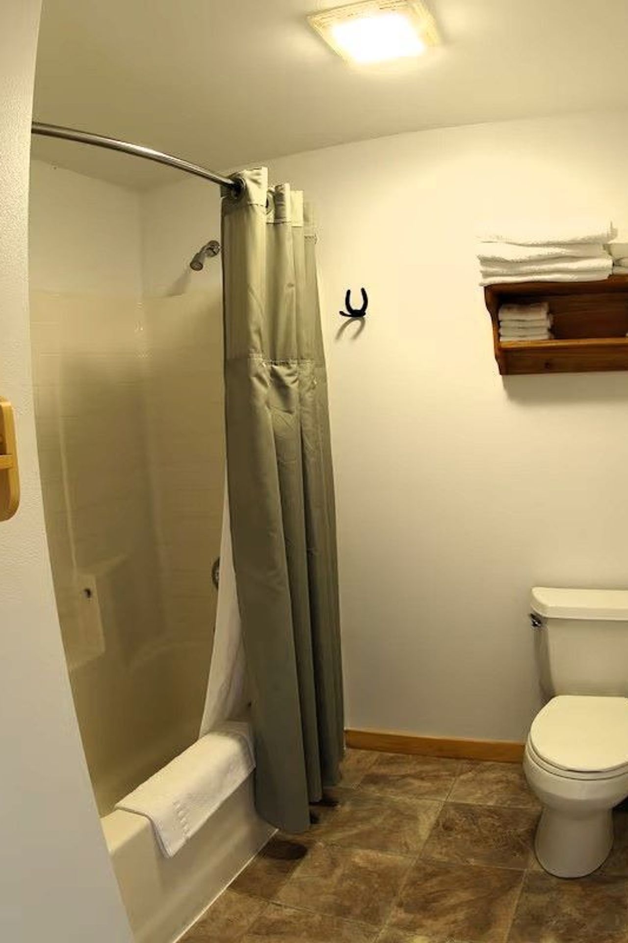 Hotel Rio Vista - Bathroom