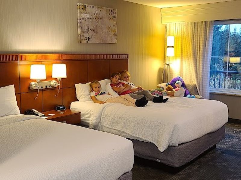 Photo of Courtyard by Marriott Seattle Kirkland