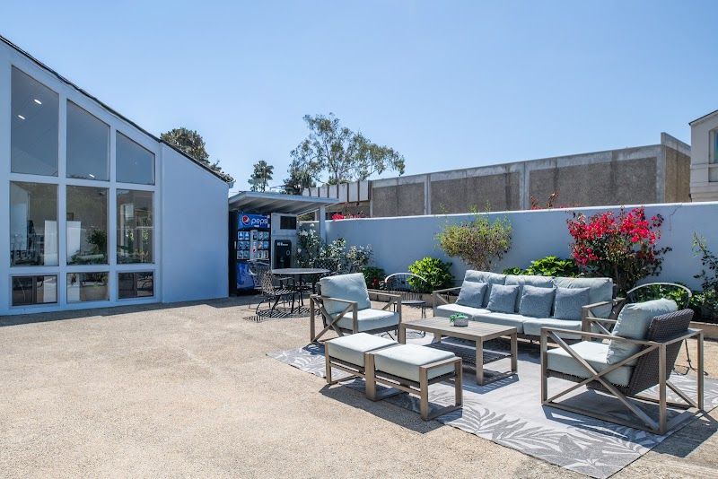 Photo of Cannery Row Inn - Outdoor Seating Area, Patio