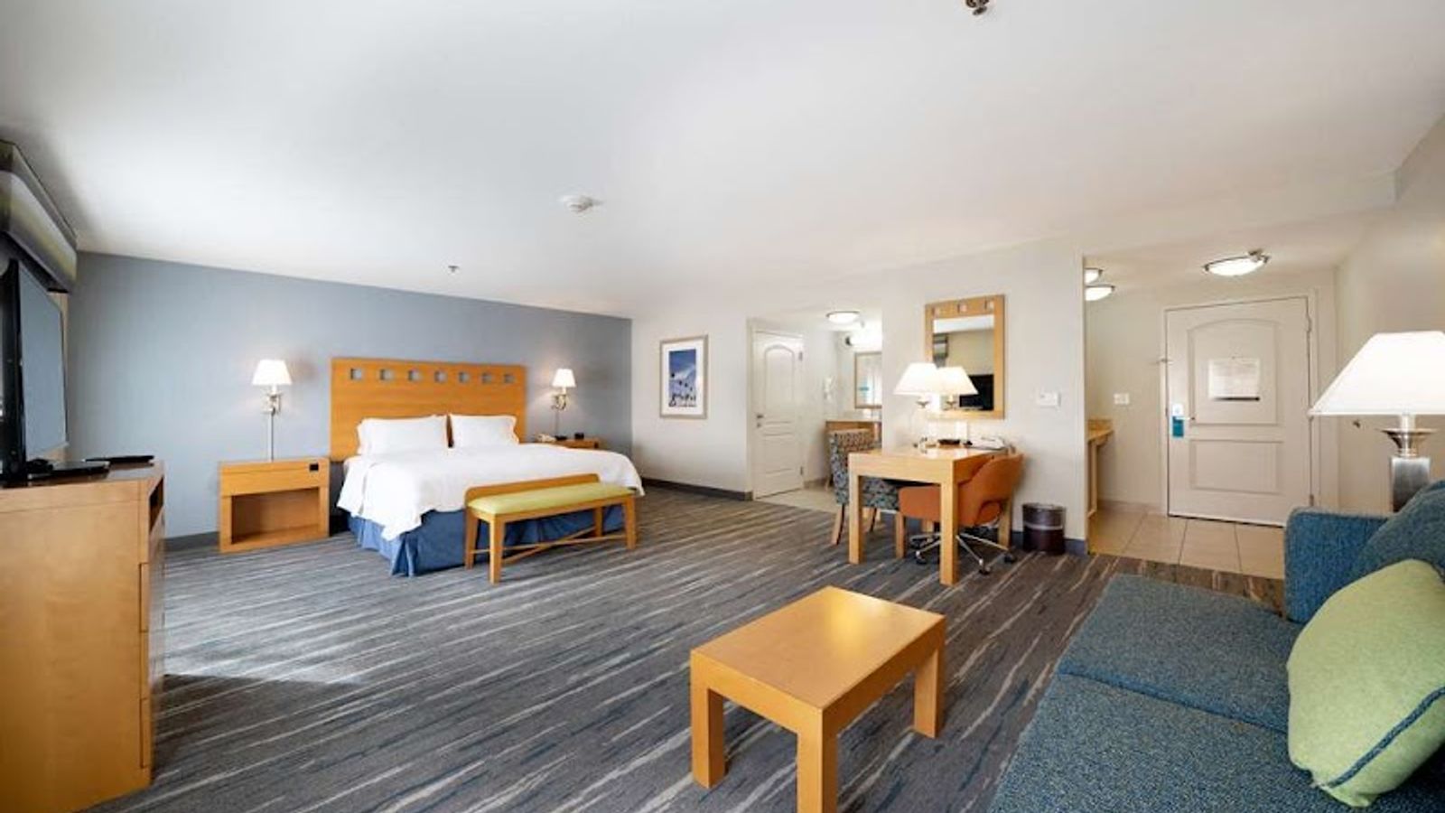 Photo of Hampton Inn & Suites Madera