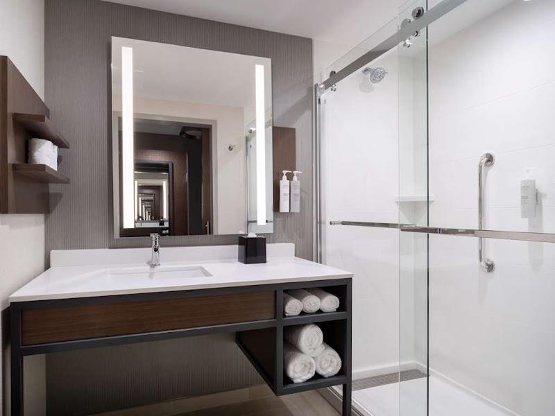 Photo of Hilton Garden Inn Visalia