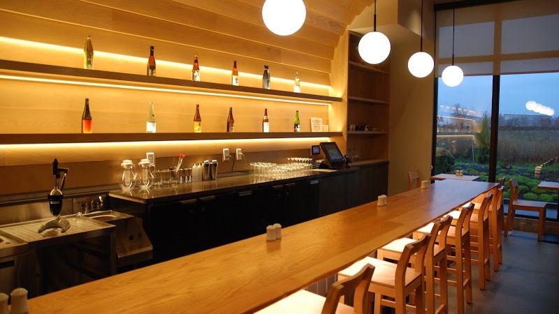 Photo of Cedartree Hotel