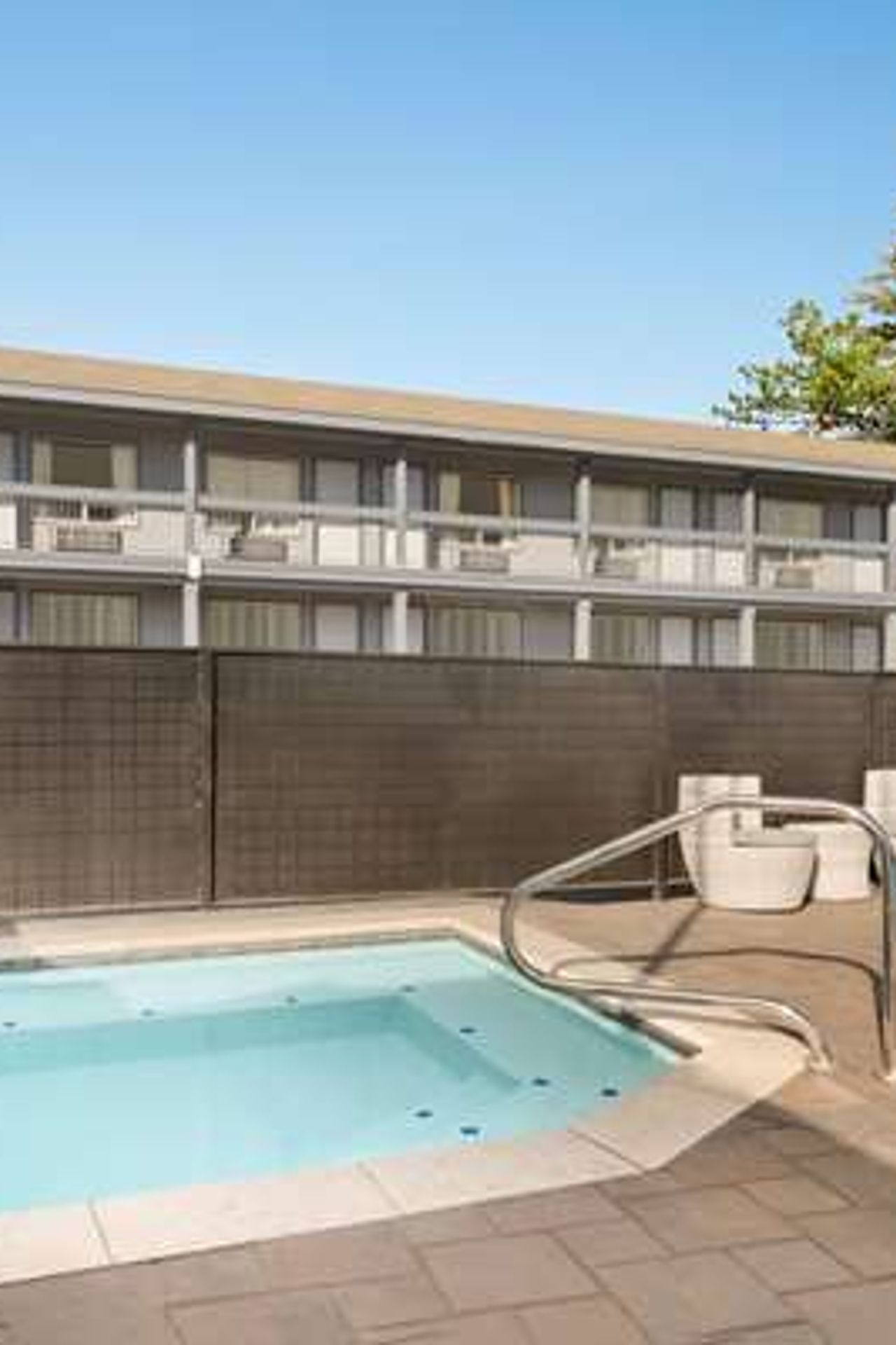 Photo of Days Inn by Wyndham Bend