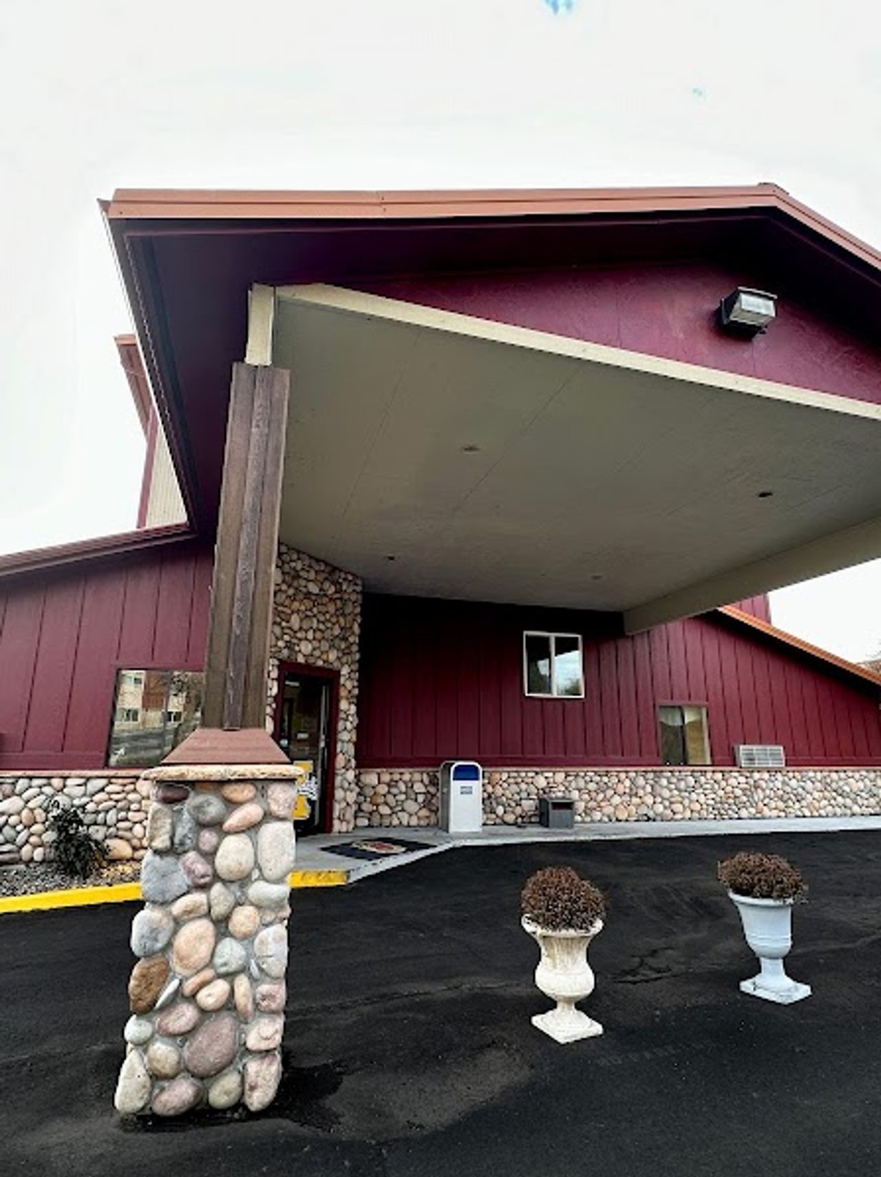 Photo of FairBridge Inn & Suites - Moscow/Pullman