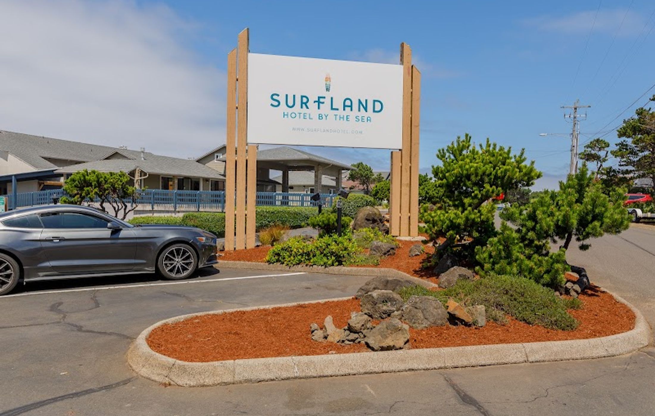 Surfland Hotel