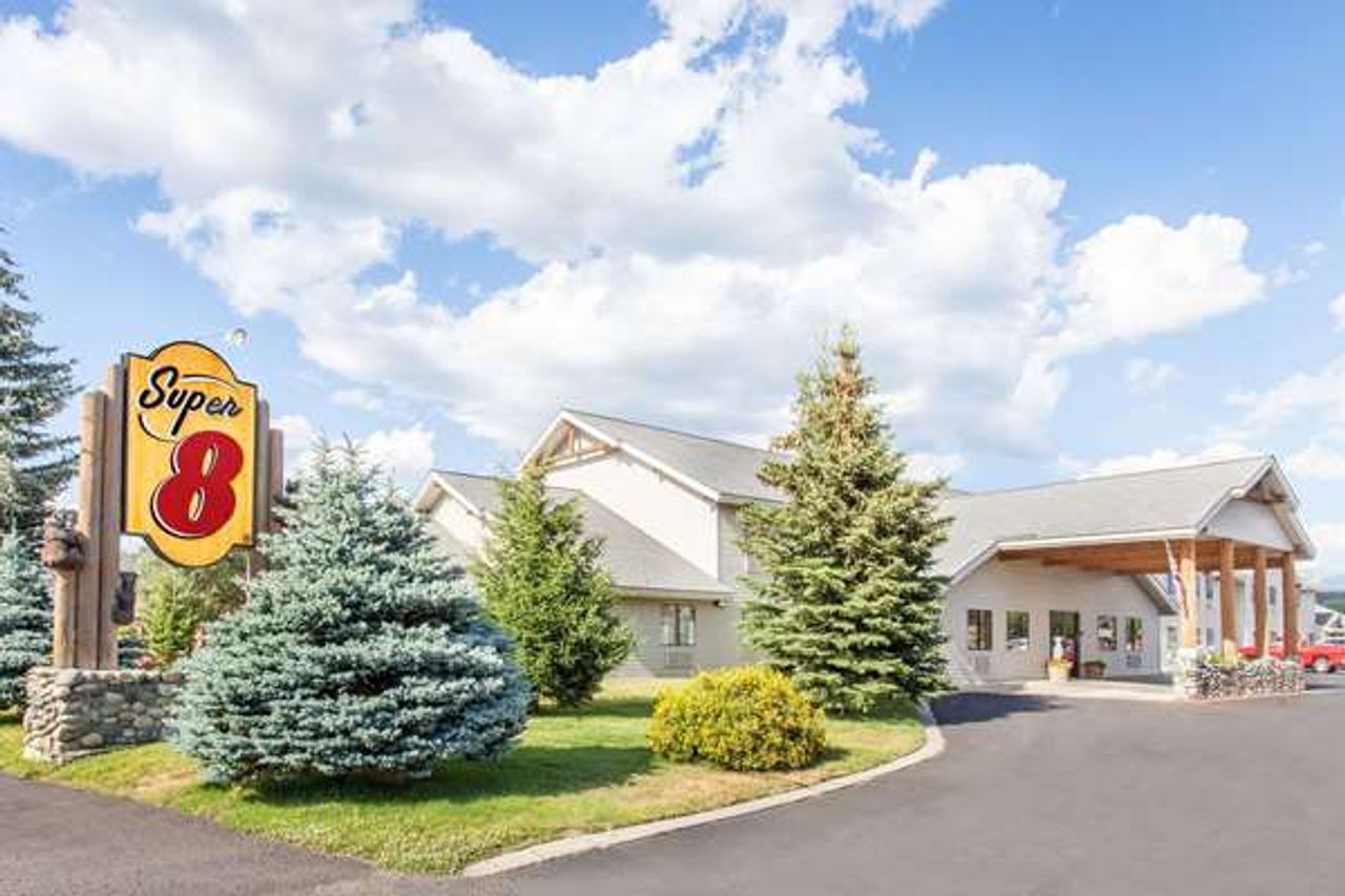 Photo of Super 8 by Wyndham McCall